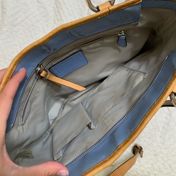 Vintage Coach Purse ** broken strap** - Picture 9 of 10